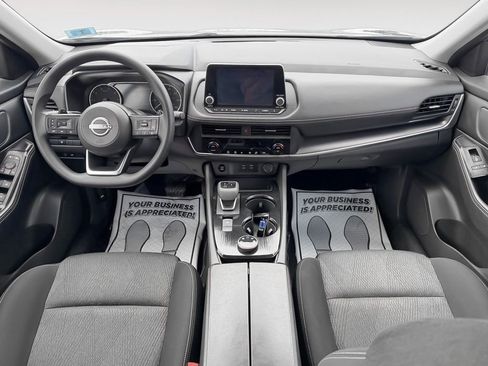 Used 2024 Nissan Rogue SV image 16
