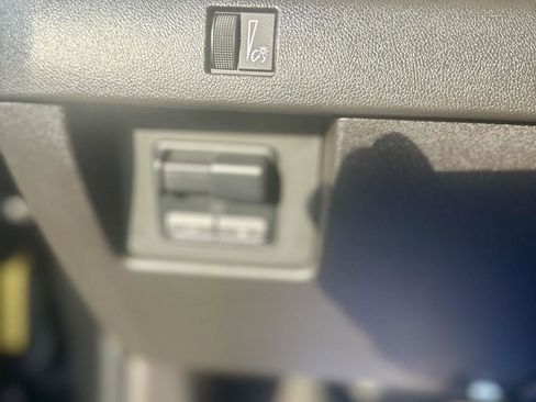 Used 2024 Chevrolet Colorado Trail Boss w/ Advanced Trailering Package image 21