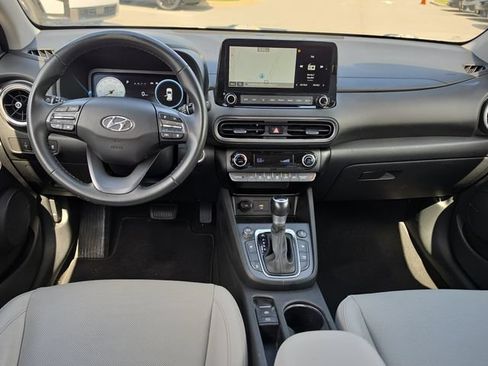 Used 2022 Hyundai Kona Limited AWD/4WD image 8