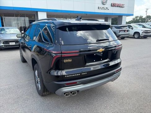 New 2026 Chevrolet Traverse LT w/ Driver Confidence Package AWD/4WD image 4