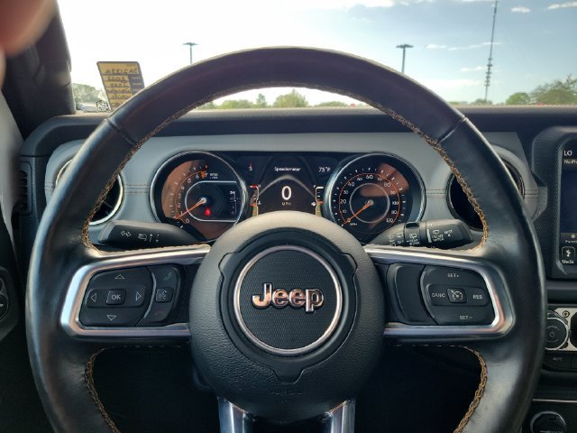 Used 2022 Jeep Wrangler Unlimited Sahara AWD/4WD image 38