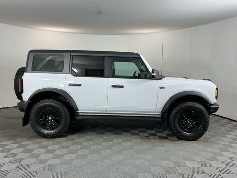 Used 2024 Ford Bronco Wildtrak image 4