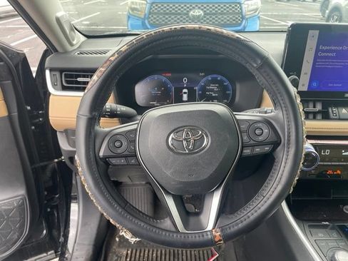 Used 2025 Toyota RAV4 Limited w/ Weather Package AWD/4WD image 10