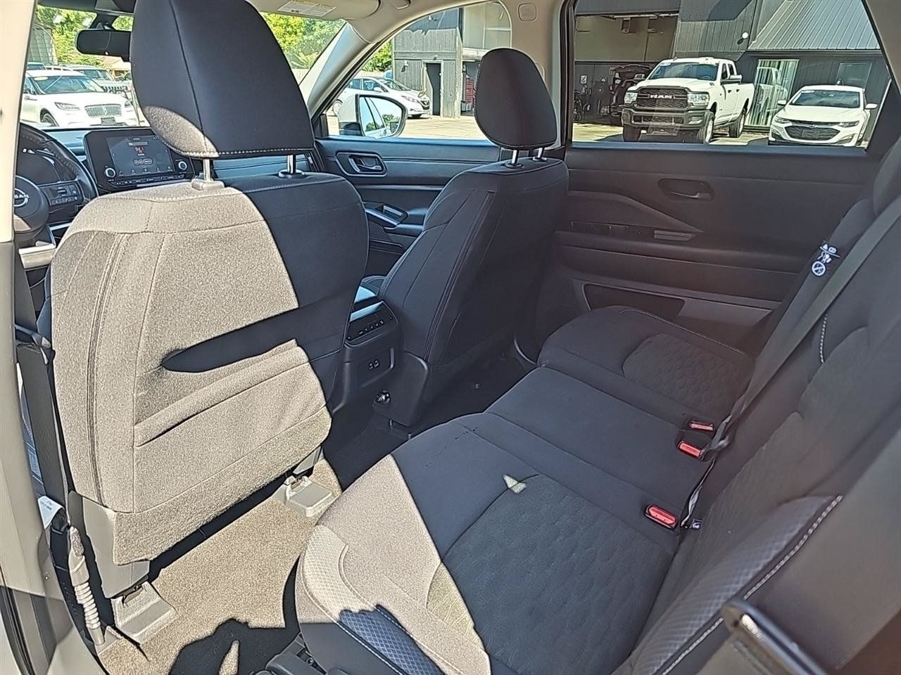 Used 2023 Nissan Pathfinder SV w/ Black Appearance Package AWD/4WD image 11