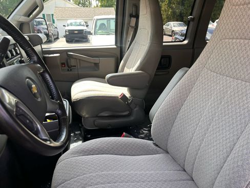 Used 2017 Chevrolet Express 3500 LT w/ LT Preferred Equipment Group RWD image 11