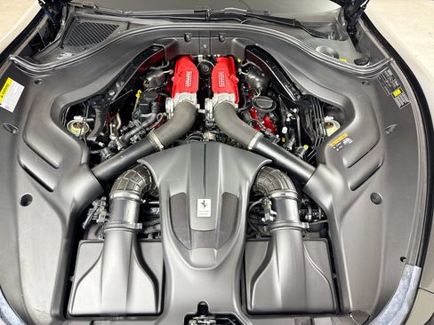 Certified 2022 Ferrari Roma RWD image 21
