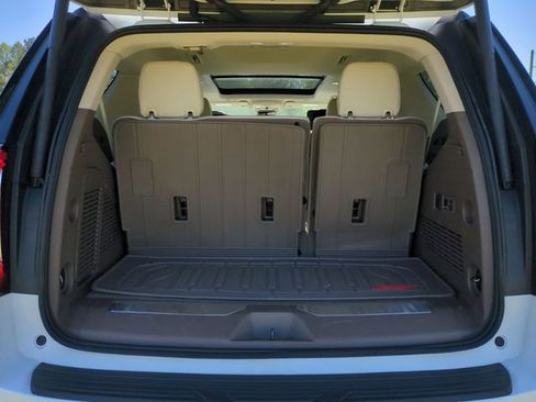 Used 2023 GMC Yukon Denali AWD/4WD image 25