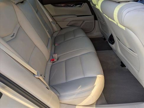 Used 2016 Cadillac XTS Luxury image 20