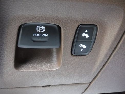 Certified 2022 RAM 1500 Laramie image 23