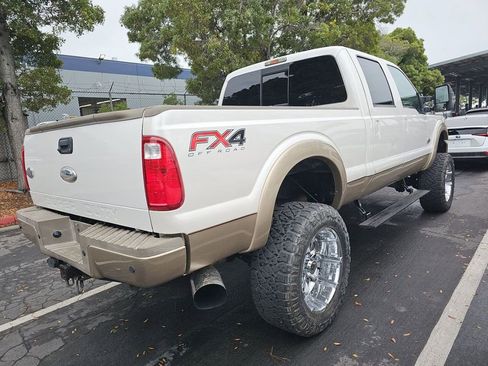 Used 2012 Ford F250 King Ranch w/ King Ranch w/Chrome Pkg AWD/4WD image 2