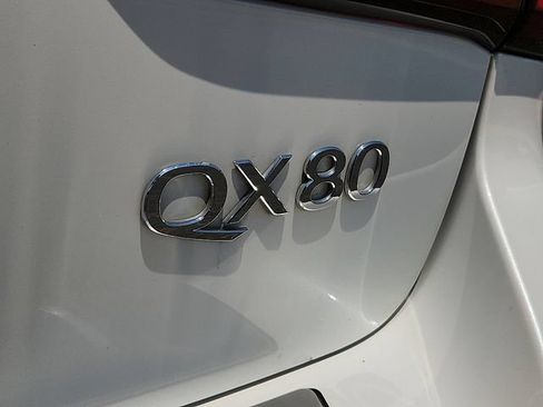 Used 2023 INFINITI QX80 Sensory w/ Cargo Package AWD/4WD image 8