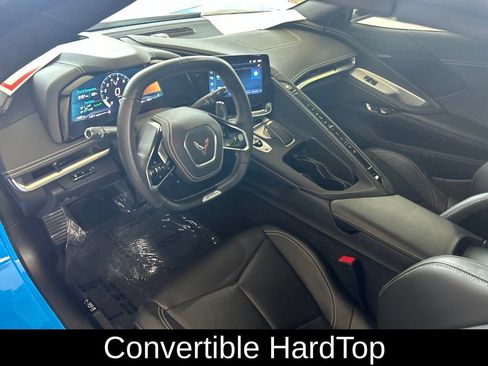 Used 2025 Chevrolet Corvette Z06 RWD image 8