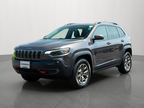 Used 2021 Jeep Cherokee Trailhawk w/ Trailer Tow Group AWD/4WD image 3