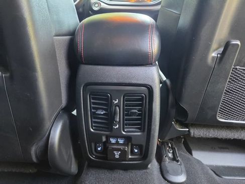 Used 2023 Dodge Durango R/T AWD/4WD image 30
