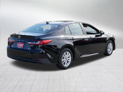 Certified 2025 Toyota Camry LE FWD image 7