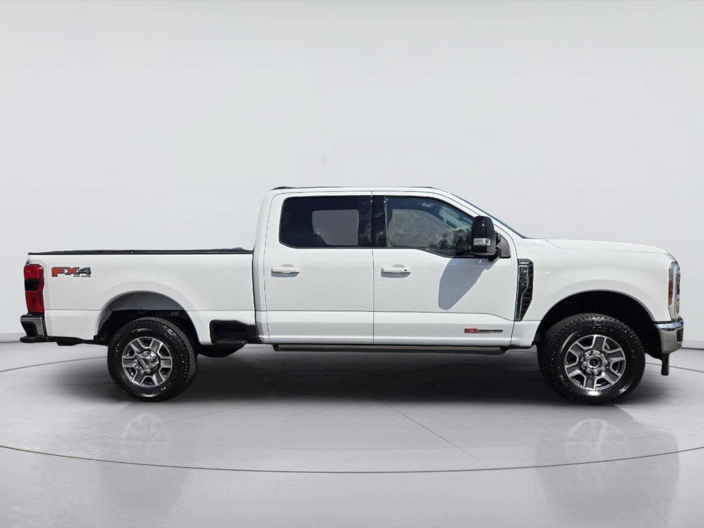 Used 2024 Ford F250 Lariat w/ Lariat Ultimate Package AWD/4WD image 4