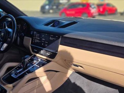 Used 2019 Porsche Cayenne SUV image 22