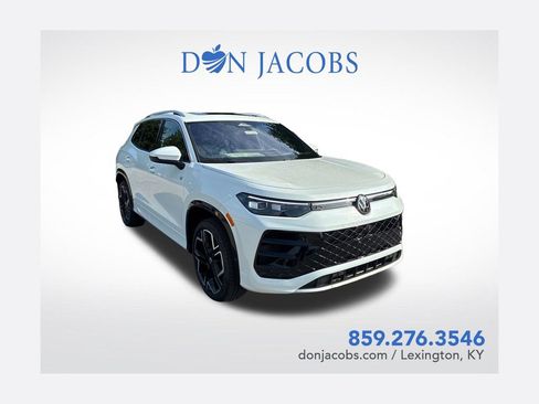New 2026 Volkswagen Tiguan SEL R-Line AWD/4WD image 1