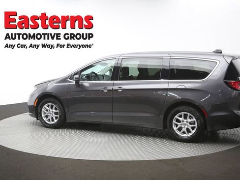 Used 2023 Chrysler Pacifica Touring-L FWD image 63