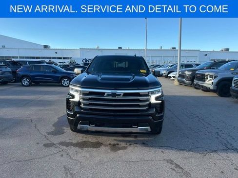 Certified 2024 Chevrolet Silverado 1500 High Country AWD/4WD image 4