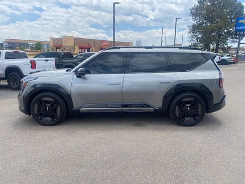 Used 2024 Kia EV9 GT-Line AWD/4WD image 2