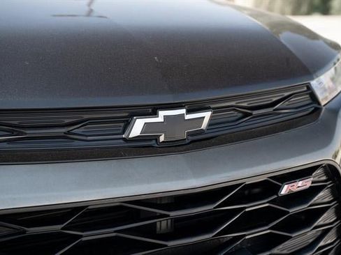 Used 2021 Chevrolet TrailBlazer RS w/ Sun and Liftgate Package image 13