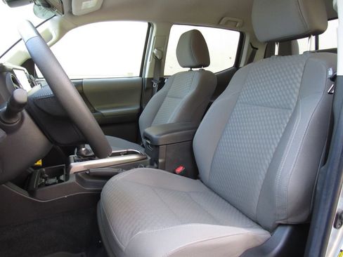 Certified 2022 Toyota Tacoma SR5 RWD image 14