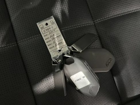 Used 2025 Kia Telluride EX AWD/4WD image 36