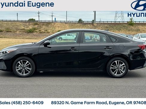 Used 2024 Kia Forte LXS FWD image 7