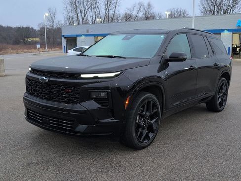 Certified 2024 Chevrolet Traverse RS w/ LPO, Floor Liner Package image 14