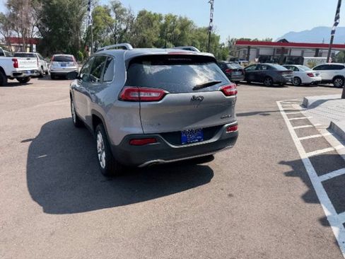 Used 2016 Jeep Cherokee Limited AWD/4WD image 11