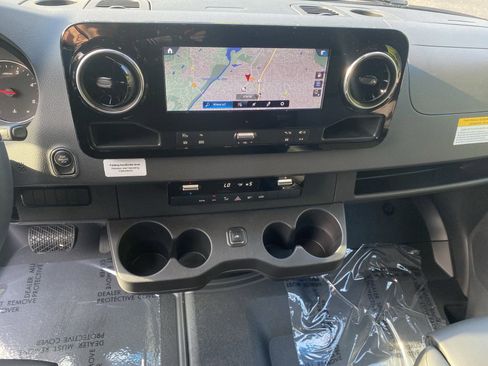 New 2024 Mercedes-Benz Sprinter 3500 image 36