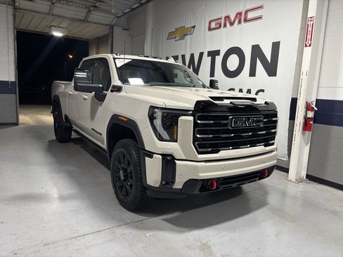 New 2026 GMC Sierra 2500 AT4 w/ AT4 Premium Plus Package image 2