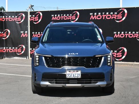 Used 2025 Kia Sorento S w/ Panoramic Sunroof Package FWD image 2