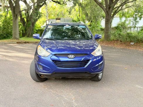 Used 2012 Hyundai Tucson GLS FWD image 2