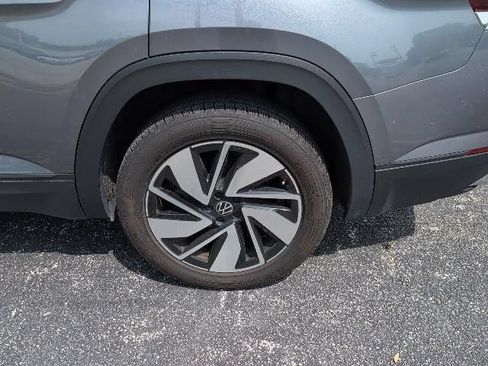 Used 2024 Volkswagen Atlas SE AWD/4WD image 6