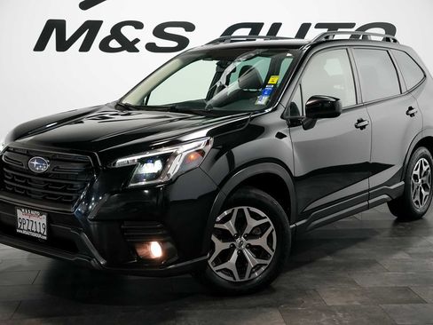 Used 2023 Subaru Forester Premium AWD/4WD image 2