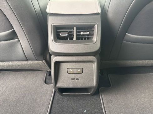 New 2025 Chevrolet Equinox EV LT w/ Convenience Package II FWD image 23