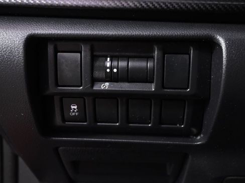 Used 2017 Subaru Impreza 2.0i AWD/4WD image 24