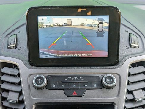 Used 2022 Ford Transit Connect XLT image 24
