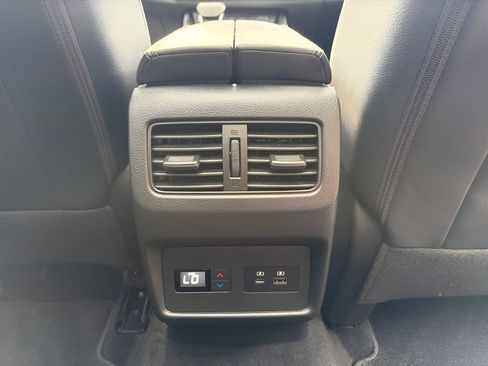 Used 2023 Nissan Rogue SL w/ SL Premium Package AWD/4WD image 9