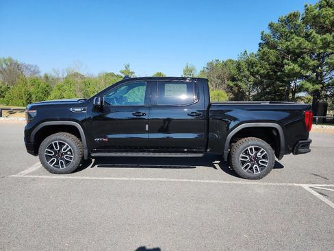 New 2026 GMC Sierra 1500 AT4 w/ AT4 Premium Package AWD/4WD image 2