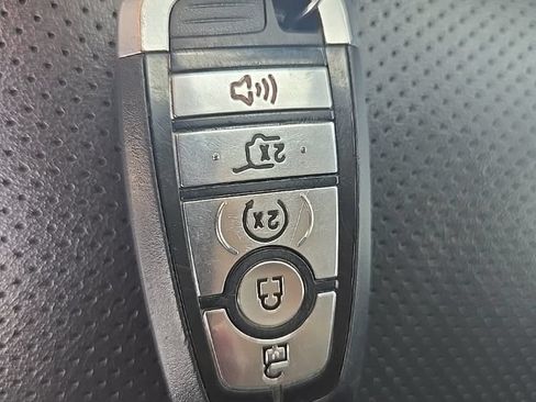 Used 2024 Ford Expedition XLT AWD/4WD image 43