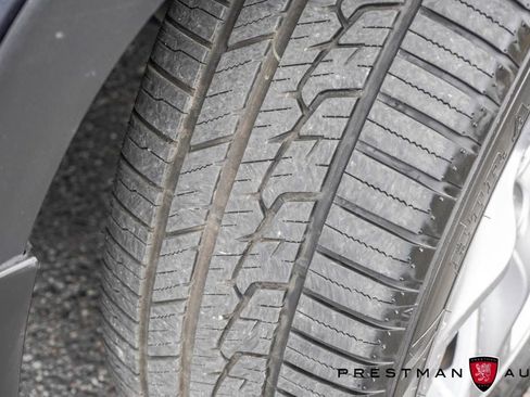 Used 2018 Toyota Highlander Limited Platinum AWD/4WD image 15