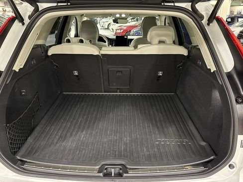 Used 2026 Volvo XC60 B5 Ultra w/ Climate Package AWD/4WD image 26