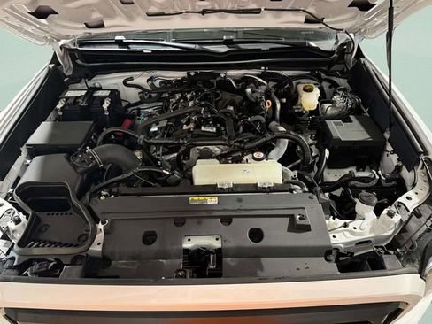 Used 2024 Toyota Tacoma 4x4 Double Cab image 27