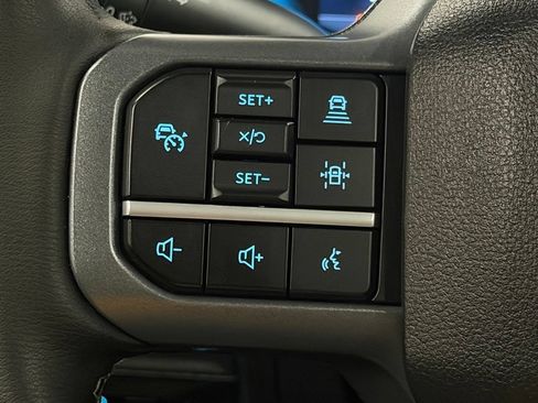 Used 2025 Ford F150 Lariat AWD/4WD image 44