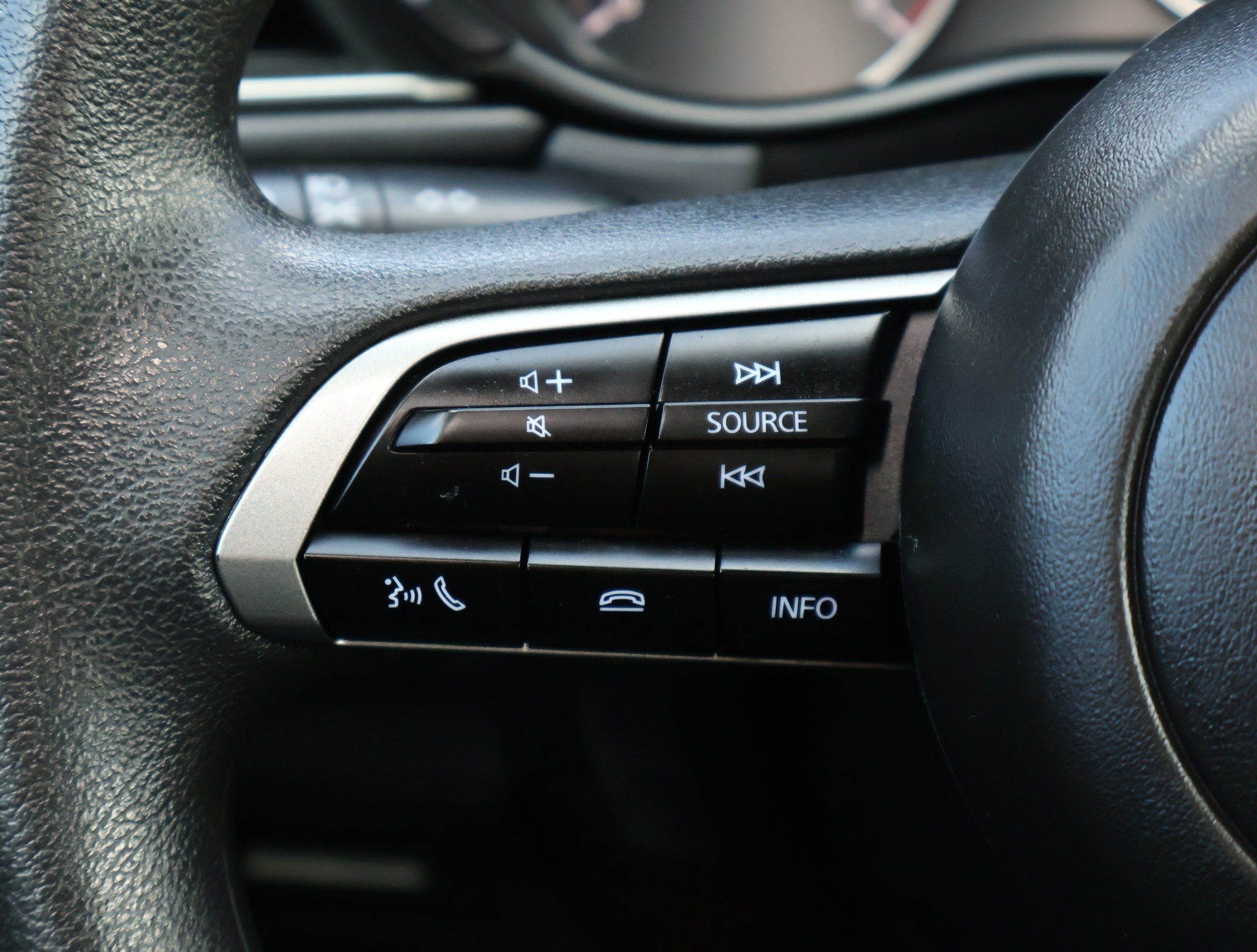 Used 2025 MAZDA CX-30 AWD 2.5 S image 13