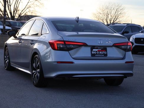 Used 2024 Honda Civic EX image 11