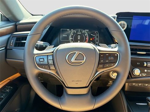 New 2025 Lexus ES 350 w/ Premium Package image 40